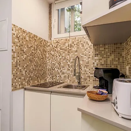 아파트 La Petite Maison Stylish By Homeful Homes *