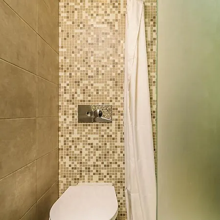 Apartament La Petite Maison Stylish By Homeful Homes *