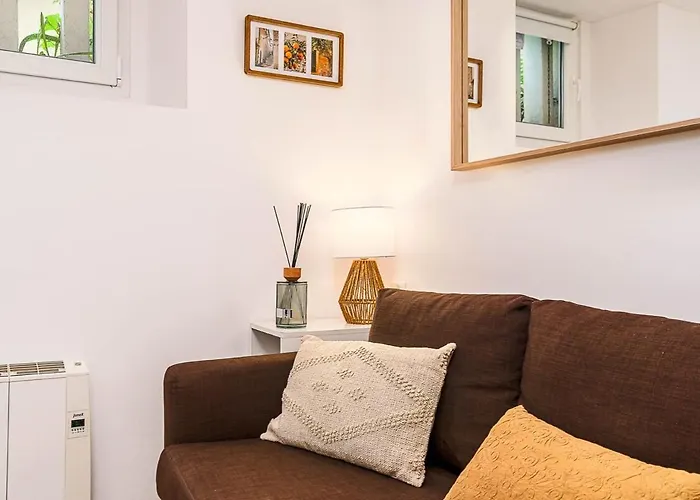 아파트 La Petite Maison Stylish By Homeful Homes