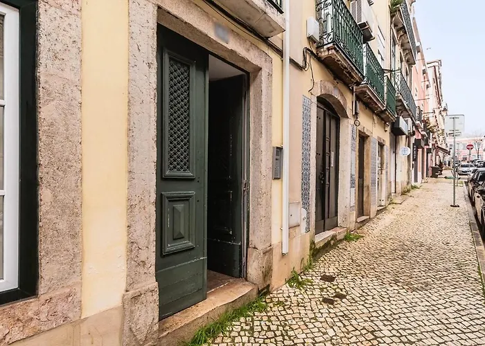 아파트 La Petite Maison Stylish By Homeful Homes 리스본