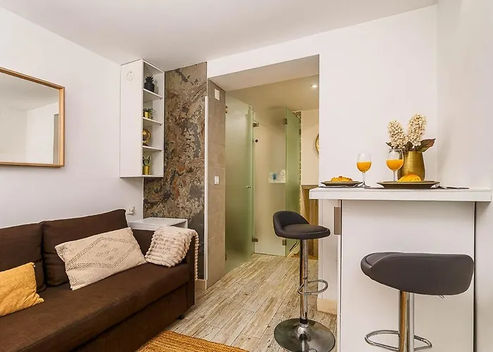 아파트 La Petite Maison Stylish By Homeful Homes 리스본